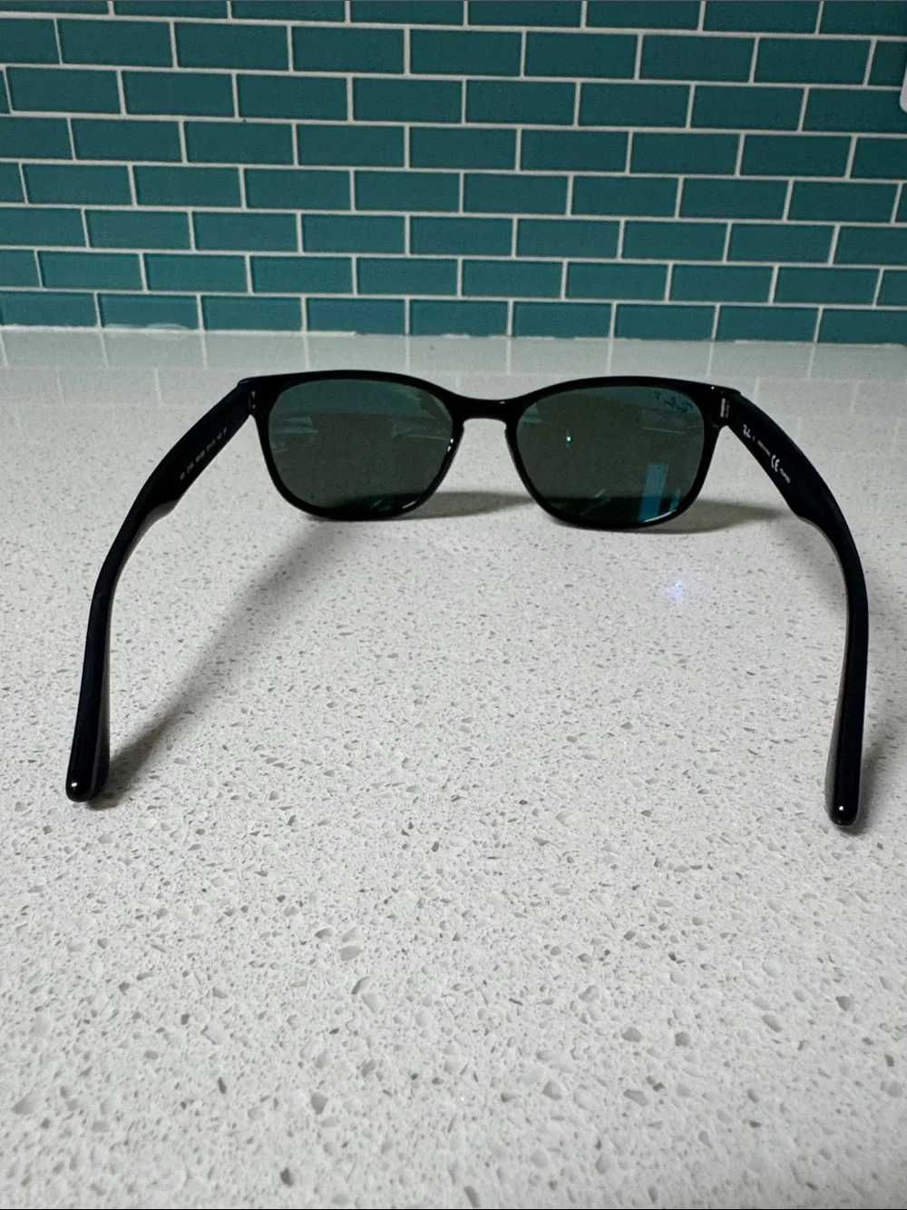Ray Ban New Wayfarer men’s black polarized sunglasses